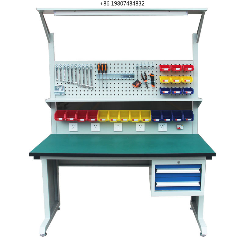 Electronics Repair Kitchener - Elektronik Tamir Saatçi Masası Endüstriyel Çalışma